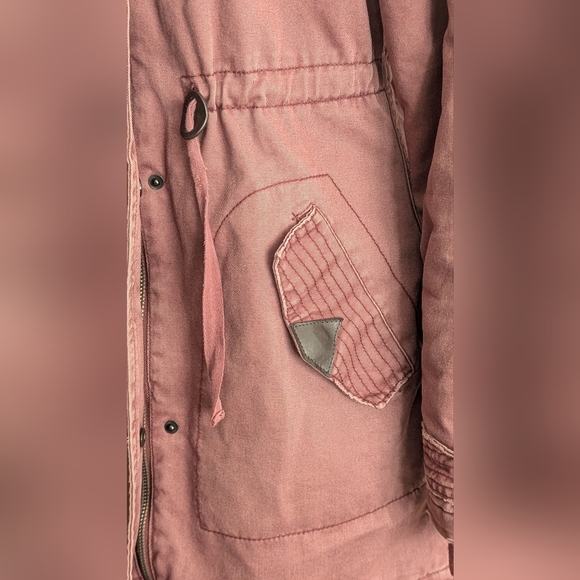 TRIPLE five Soul Women's Hooded Jacket in Mauve - Picture 9 of 15